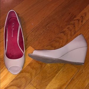Open toed Pump wedges CL by Chinese laundry
